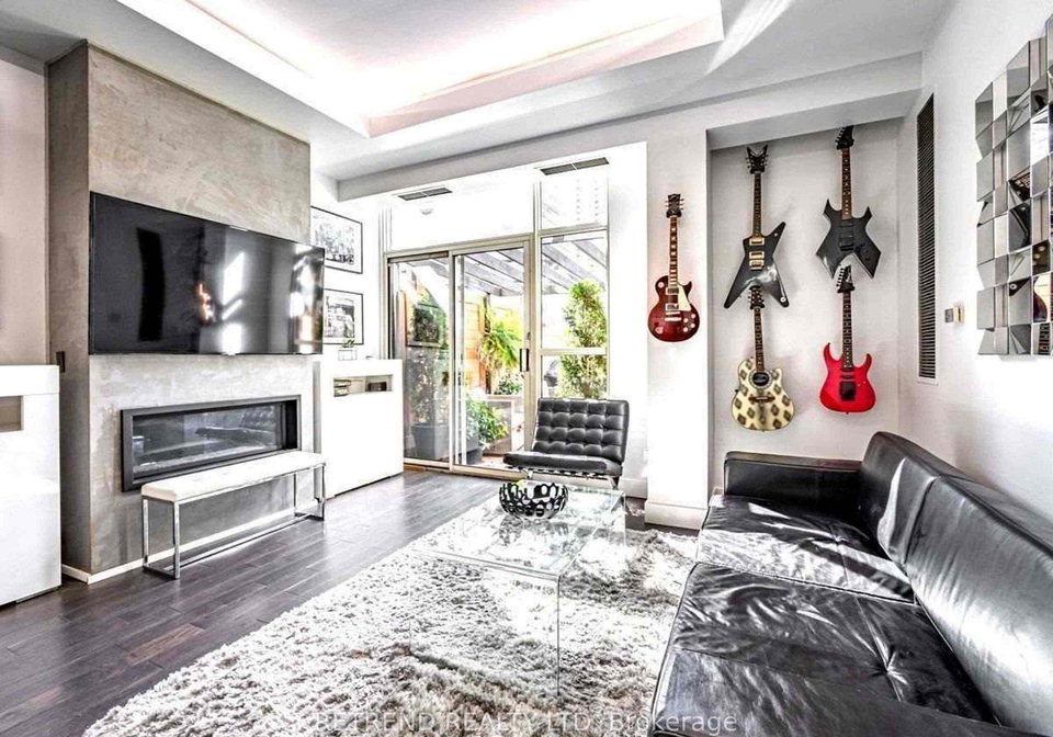 8-wellesley-street-e-toronto-toronto-ontario-c13683662