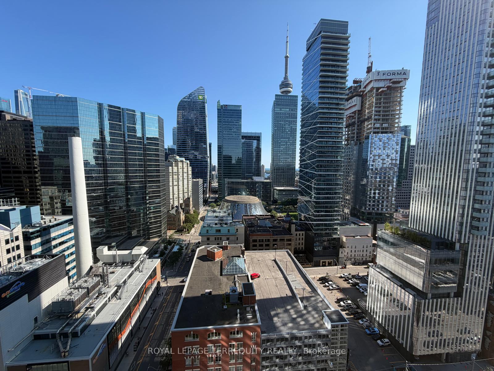 126-simcoe-street-toronto-toronto-ontario-c13683848