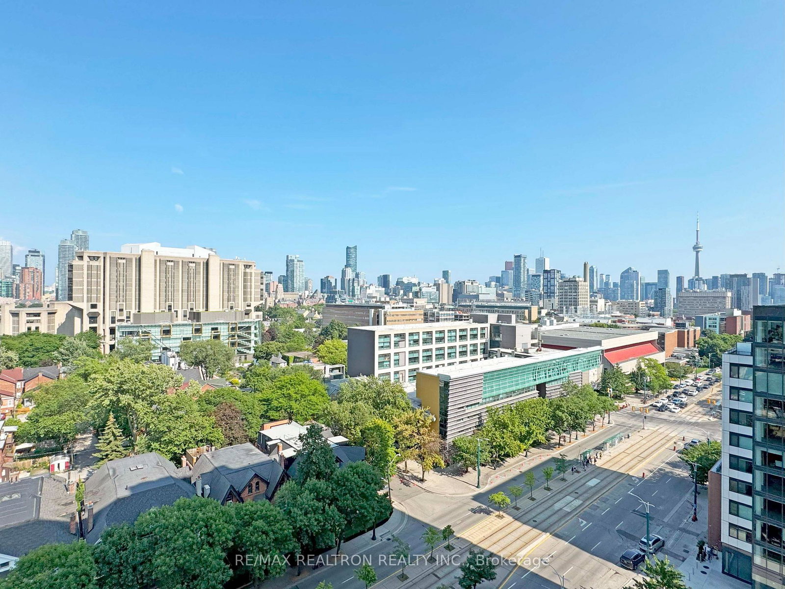 666-spadina-avenue-toronto-toronto-ontario-c13684060