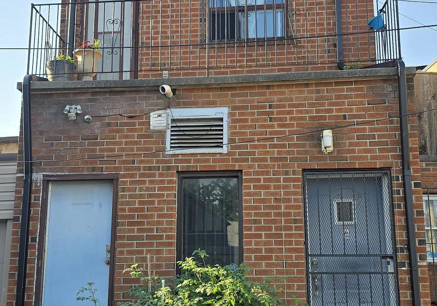 1584-dundas-street-w-toronto-toronto-ontario-c13684162