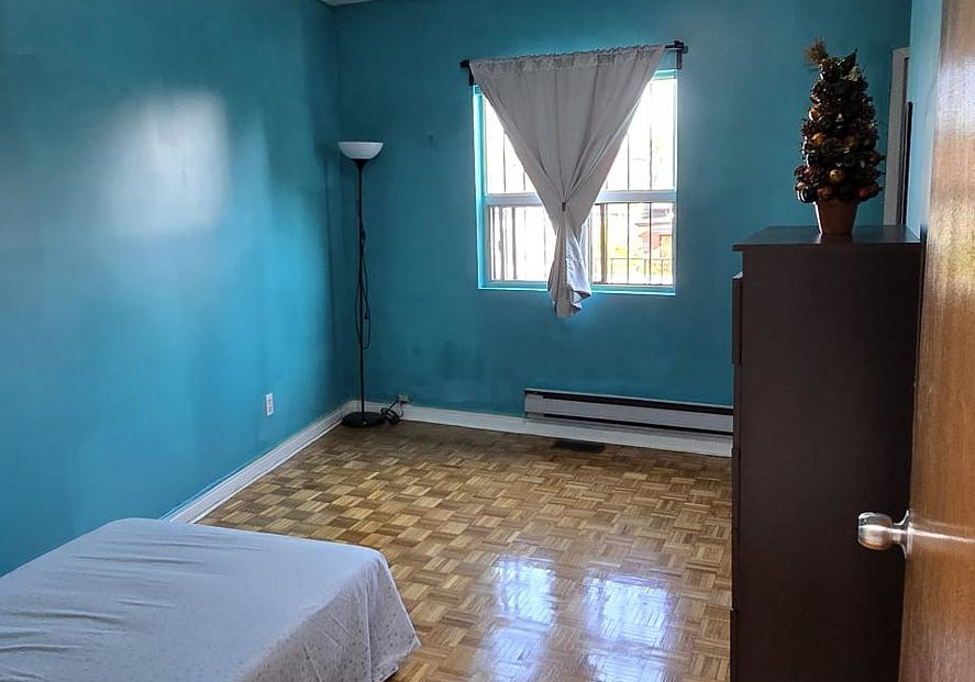 1584-dundas-street-w-toronto-toronto-ontario-c13684162