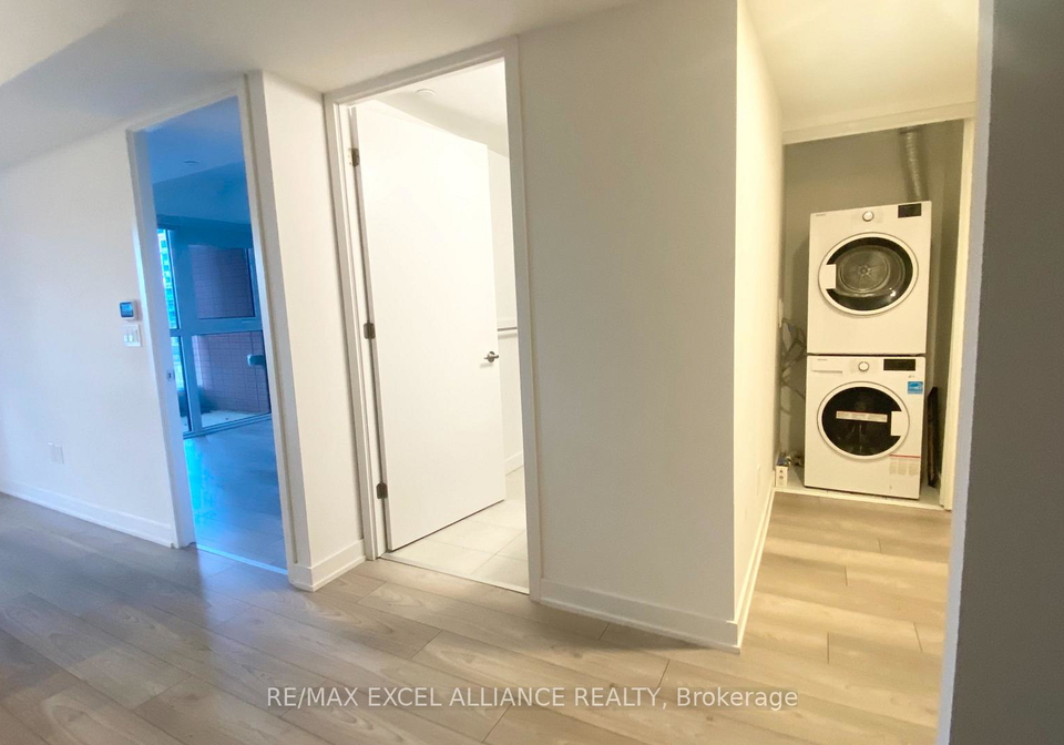 8-tippett-road-toronto-toronto-ontario-c13684204