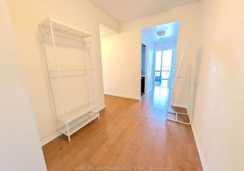 832-bay-street-toronto-toronto-ontario-c13684258