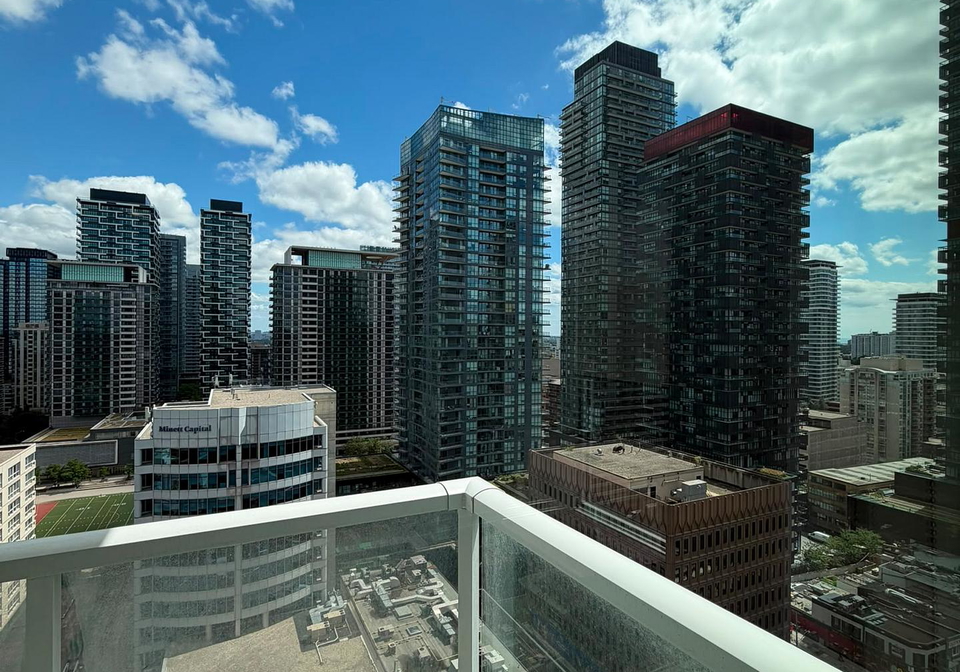 33-helendale-avenue-toronto-toronto-ontario-c13684324