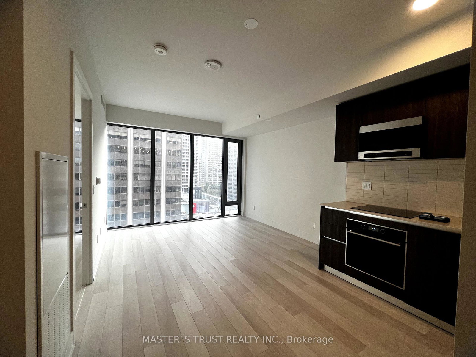 8-cumberland-street-toronto-toronto-ontario-c13684342