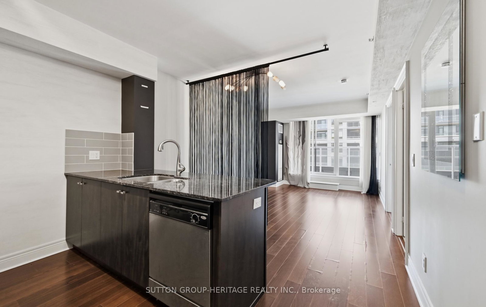 701-sheppard-avenue-w-toronto-toronto-ontario-c13684544