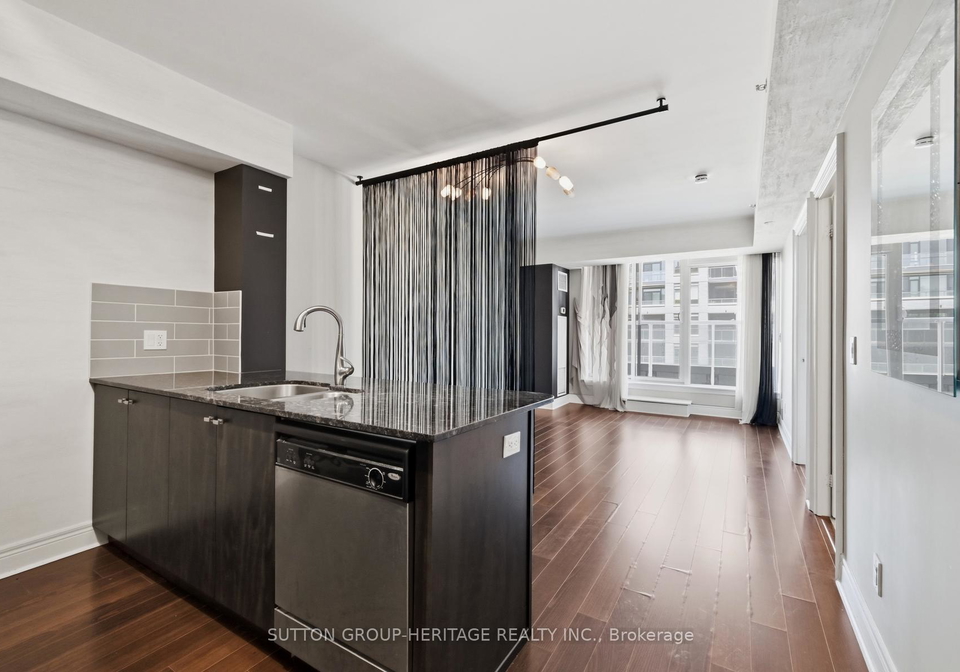 701-sheppard-avenue-w-toronto-toronto-ontario-c13684544