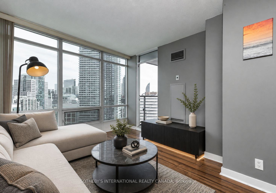 361-front-street-w-toronto-toronto-ontario-c13684600