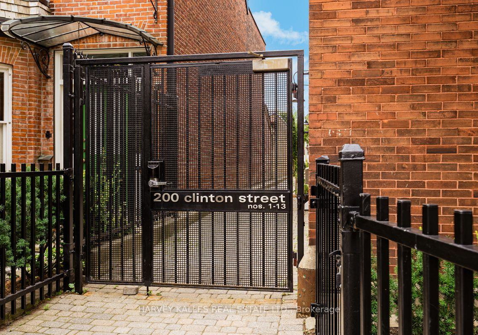 200-clinton-street-toronto-toronto-ontario-c13684852