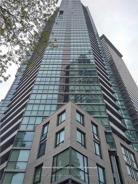 45-charles-street-e-toronto-toronto-ontario-c13684876