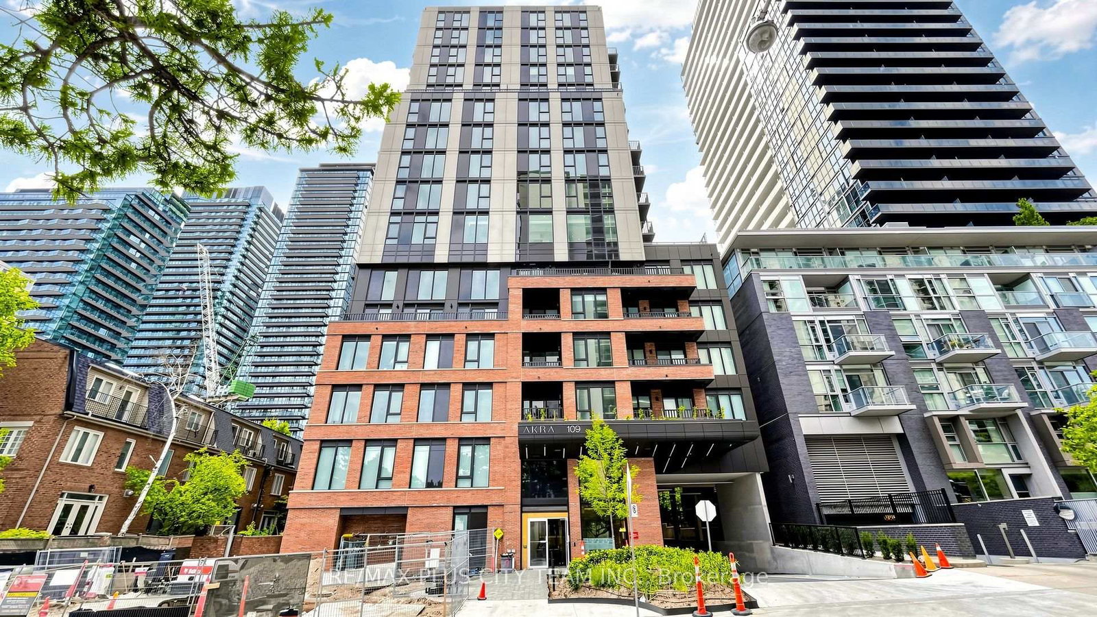 109-erskine-avenue-toronto-toronto-ontario-c13685006