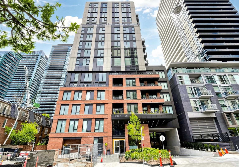 109-erskine-avenue-toronto-toronto-ontario-c13685006