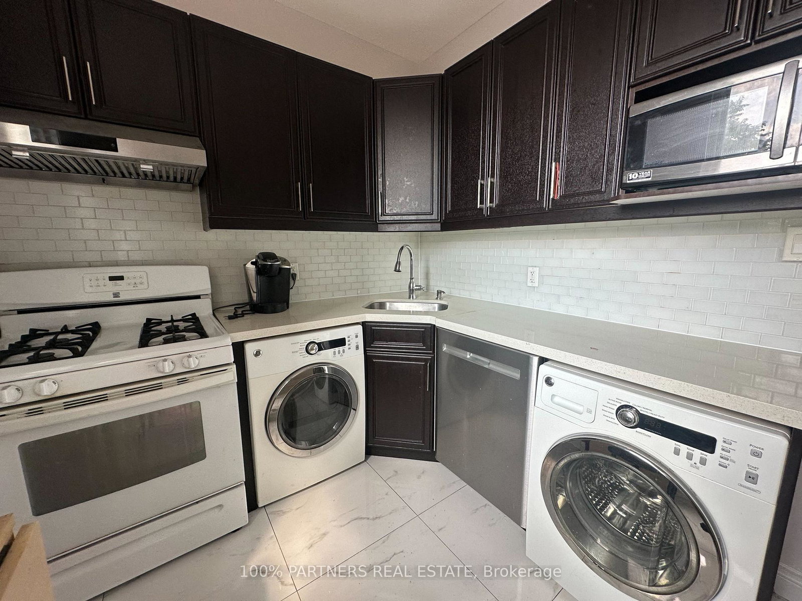 210-bellwoods-avenue-toronto-toronto-ontario-c13685254
