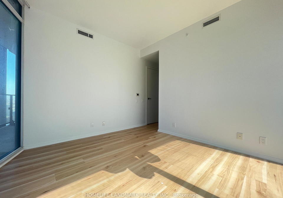 125-peter-street-toronto-toronto-ontario-c13685280