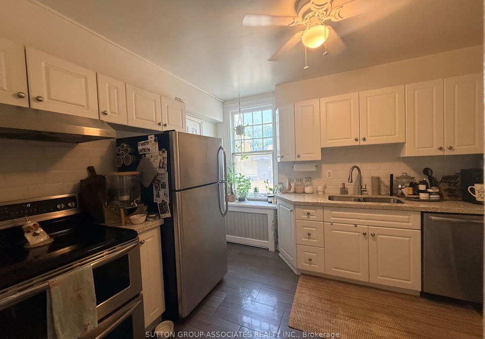 184-madison-avenue-toronto-toronto-ontario-c13685458