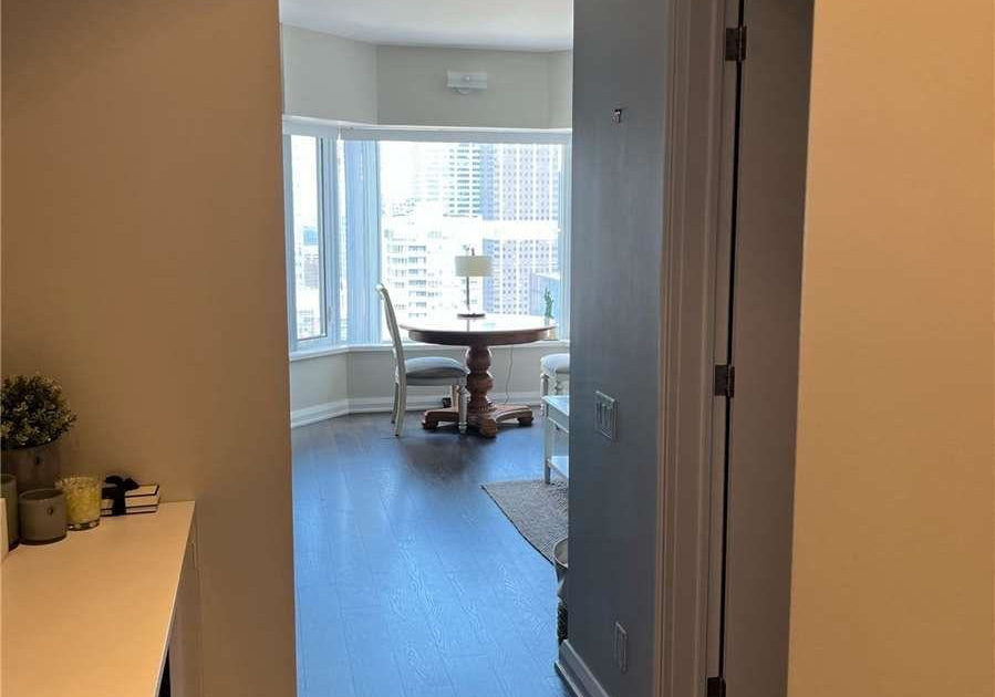 155-yorkville-avenue-toronto-toronto-ontario-c13685546