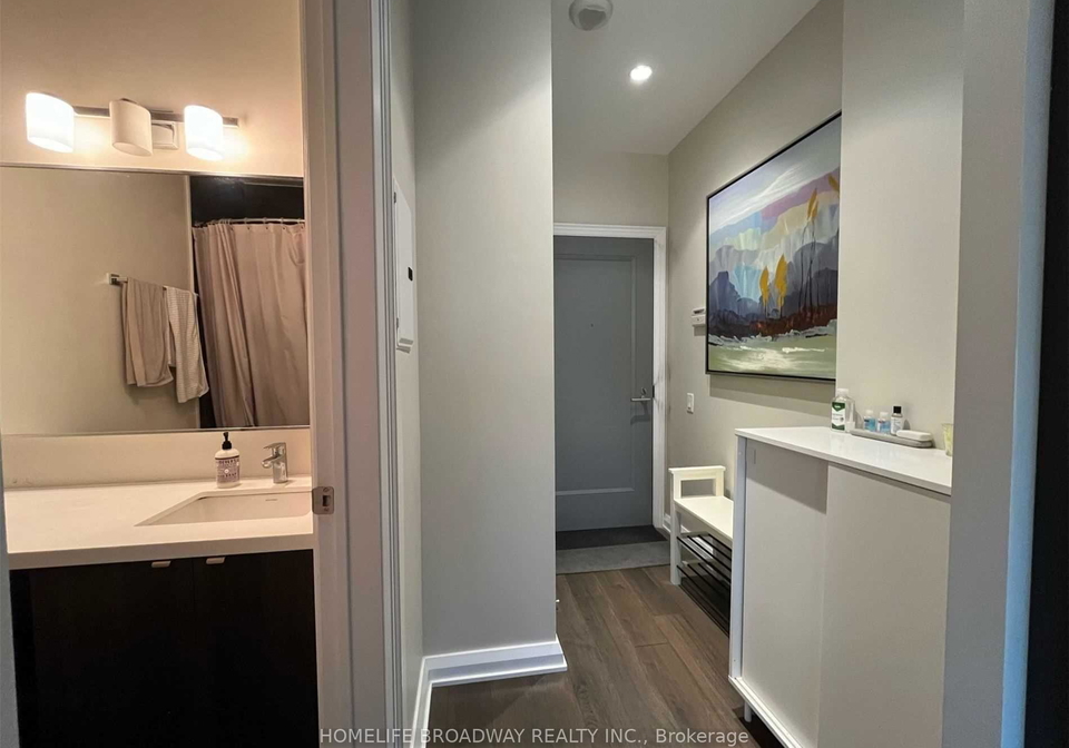 155-yorkville-avenue-toronto-toronto-ontario-c13685546
