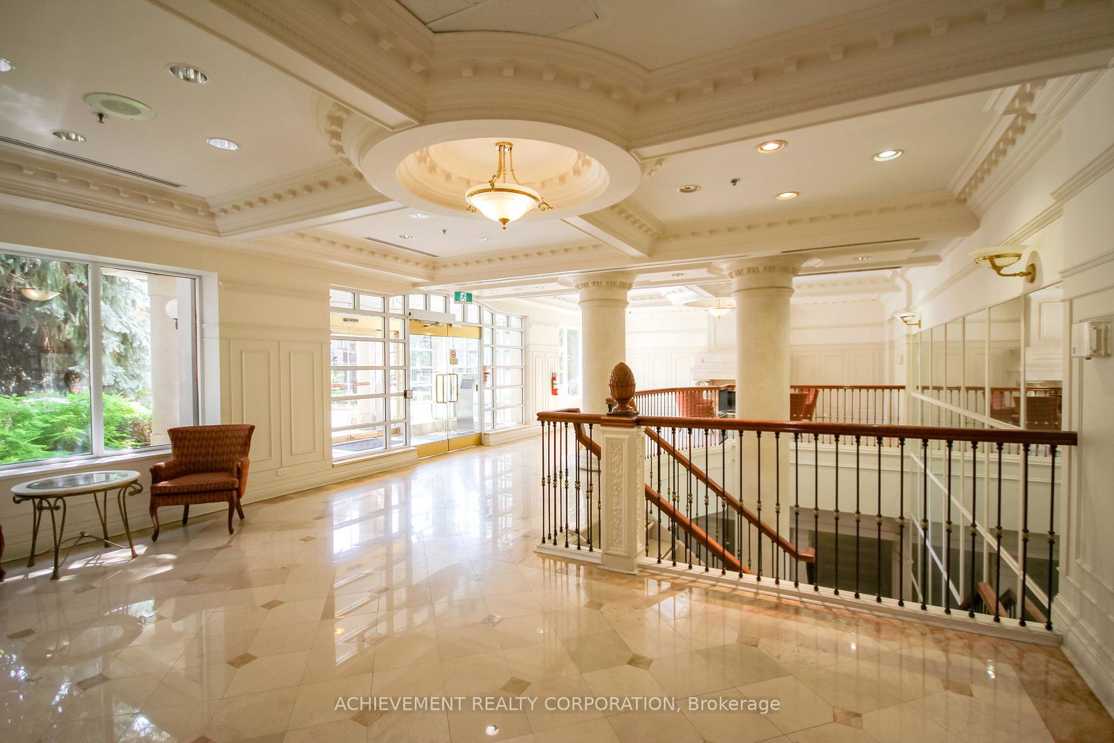 18-sommerset-way-toronto-north-york-ontario-c13685606