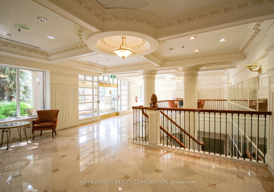 18-sommerset-way-toronto-north-york-ontario-c13685606