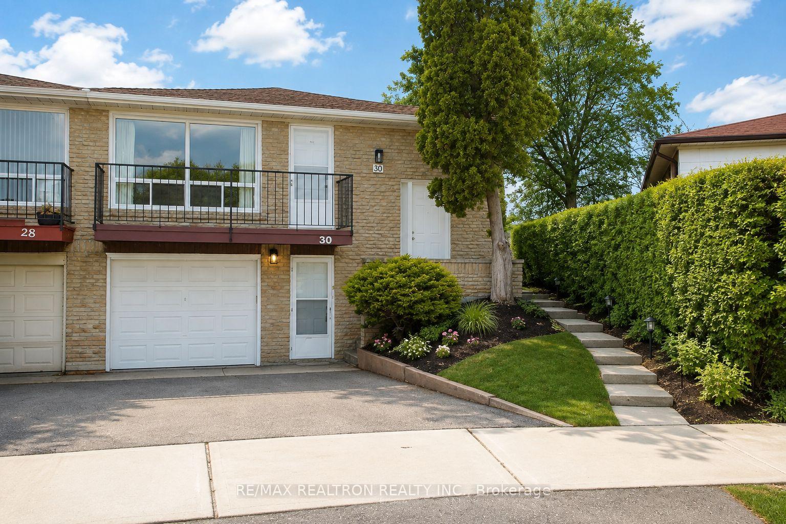 30-lowbank-court-toronto-north-york-ontario-c13685670