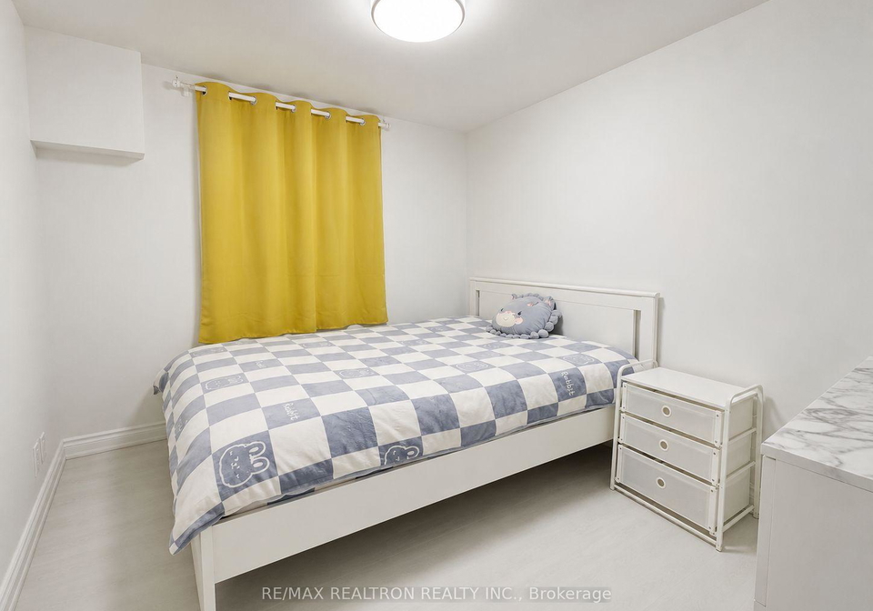 30-lowbank-court-toronto-north-york-ontario-c13685670
