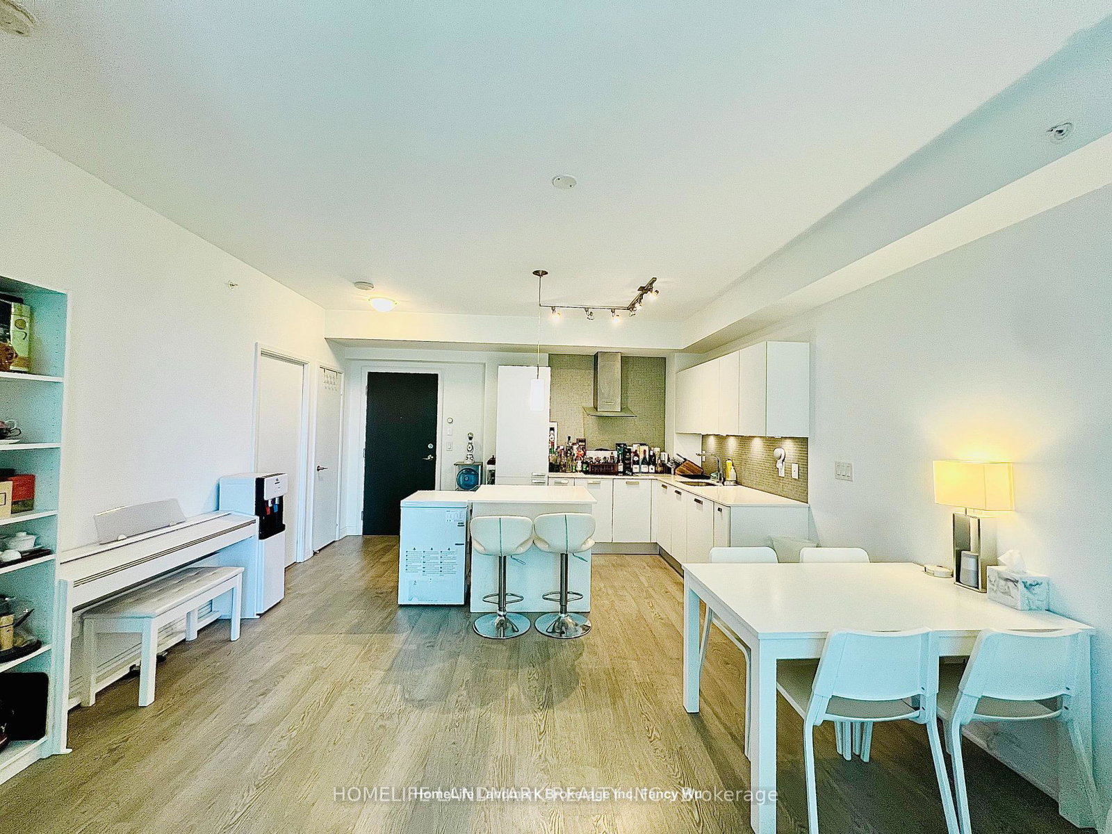 9-bogert-avenue-toronto-toronto-ontario-c13685728