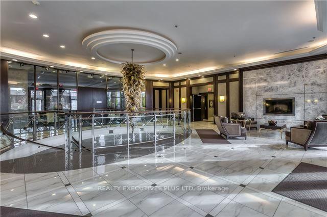 135-wynford-drive-toronto-north-york-ontario-c13685766