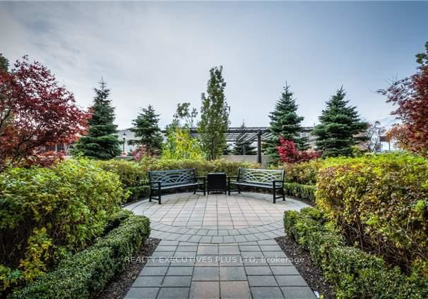 135-wynford-drive-toronto-north-york-ontario-c13685766