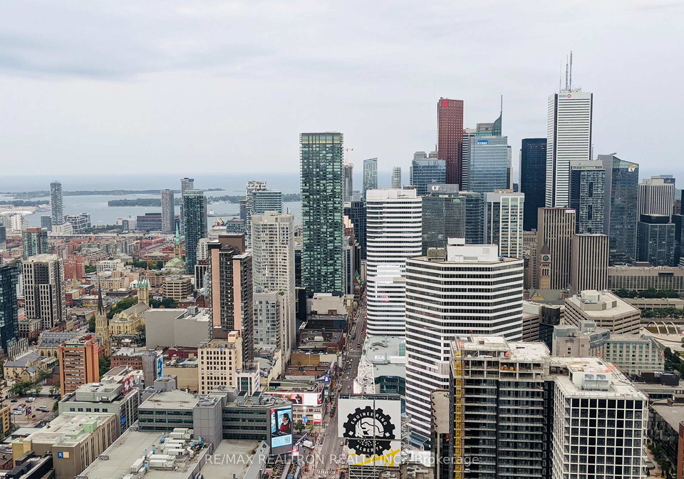 386-yonge-street-toronto-toronto-ontario-c13685942