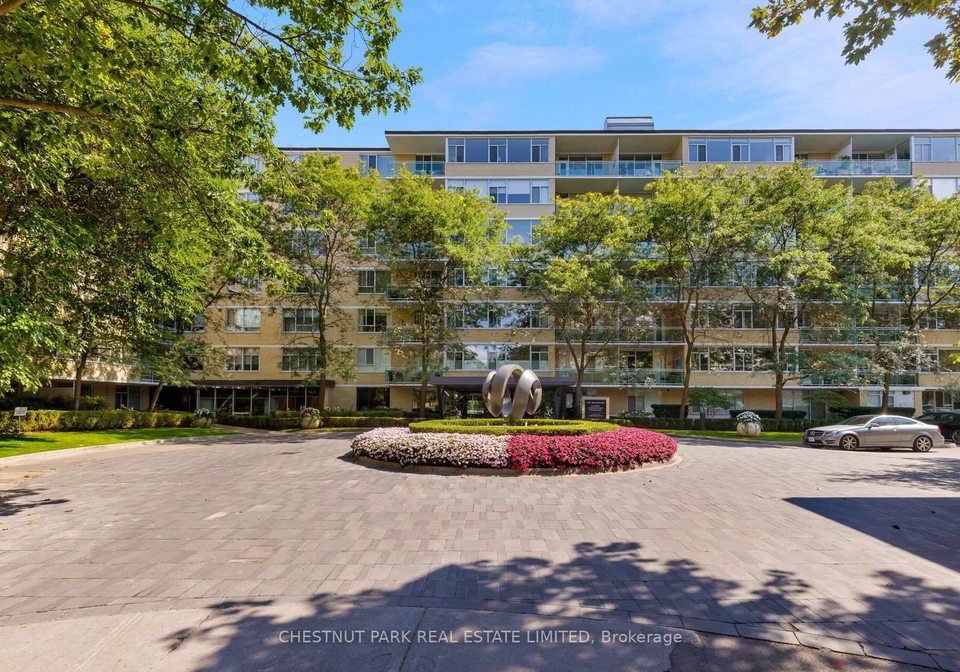 1-benvenuto-place-toronto-toronto-ontario-c13686018