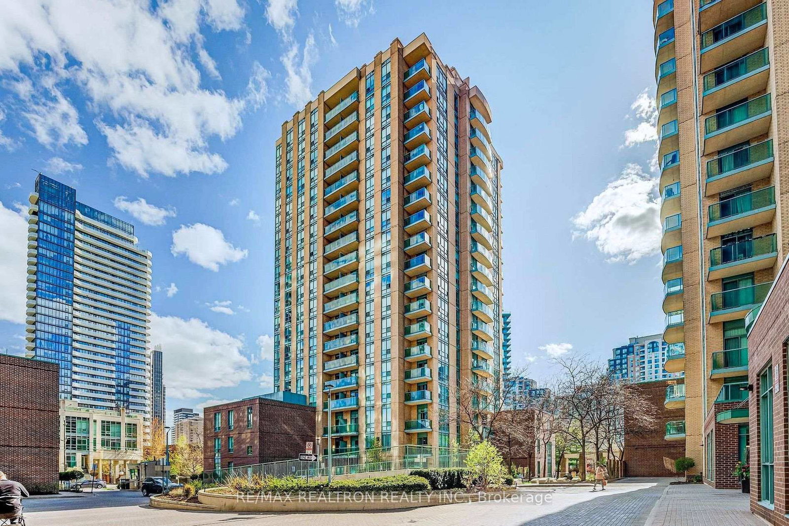 20-olive-avenue-toronto-north-york-ontario-c13686338