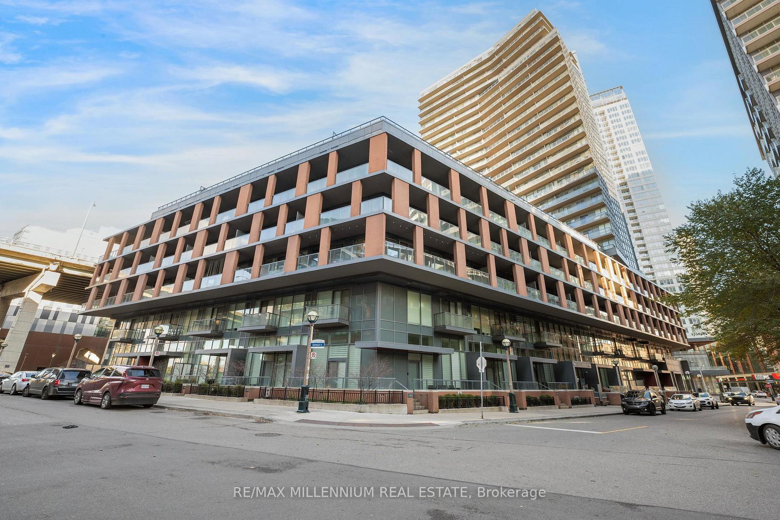 20-bruyeres-mews-toronto-toronto-ontario-c13686356