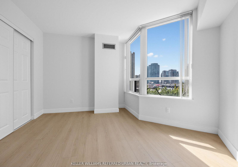 7-bishop-avenue-toronto-north-york-ontario-c13686398