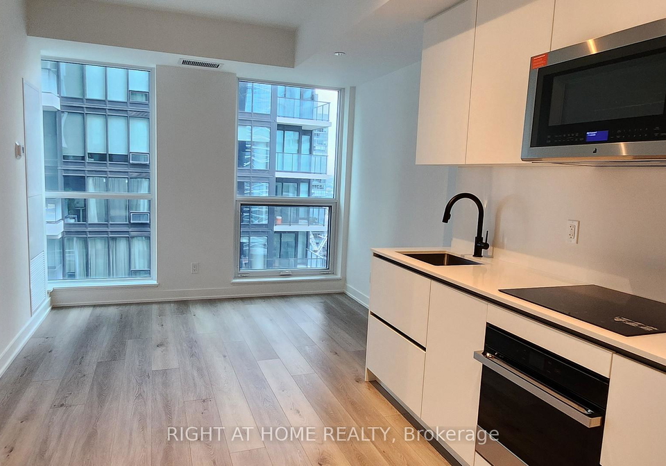 327-king-street-w-toronto-toronto-ontario-c13686478