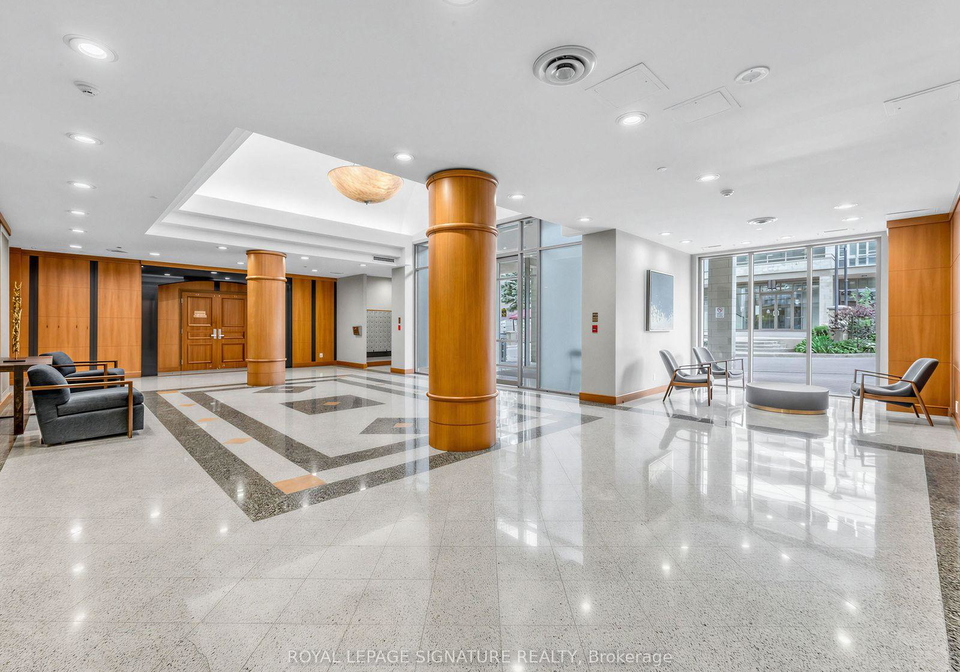 256-doris-avenue-toronto-north-york-ontario-c13686652