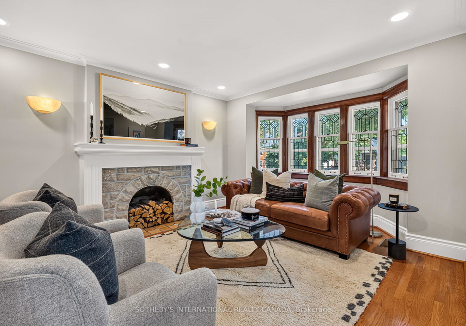 2-randolph-road-toronto-east-york-ontario-c13686708
