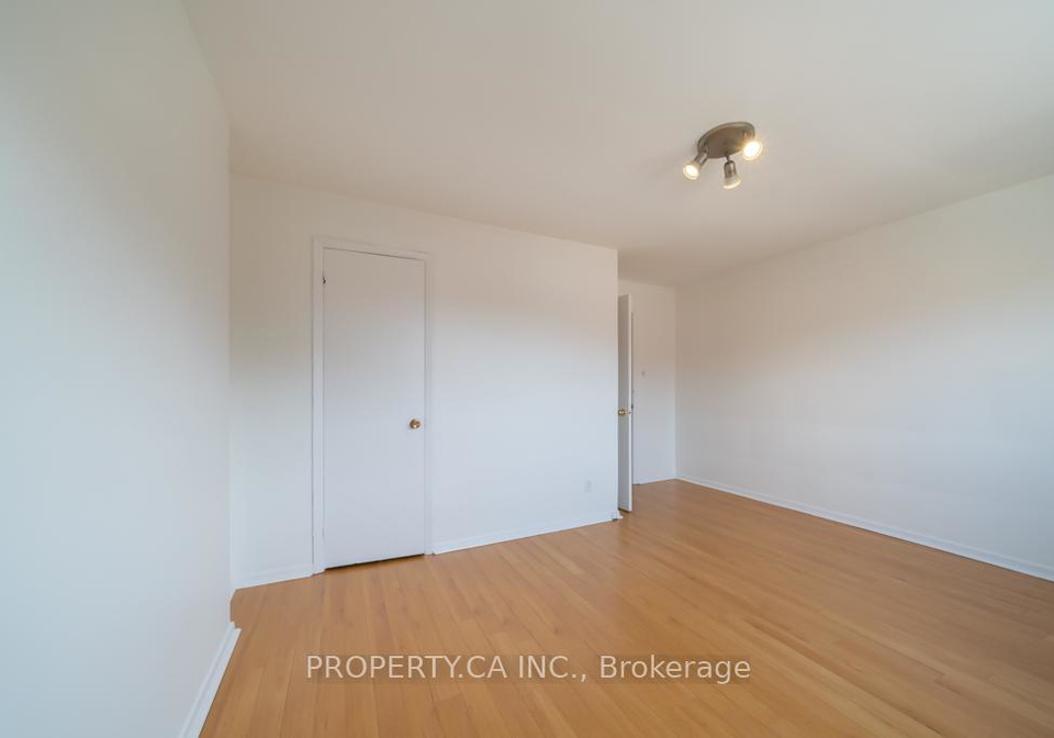 281-augusta-avenue-toronto-toronto-ontario-c13686768