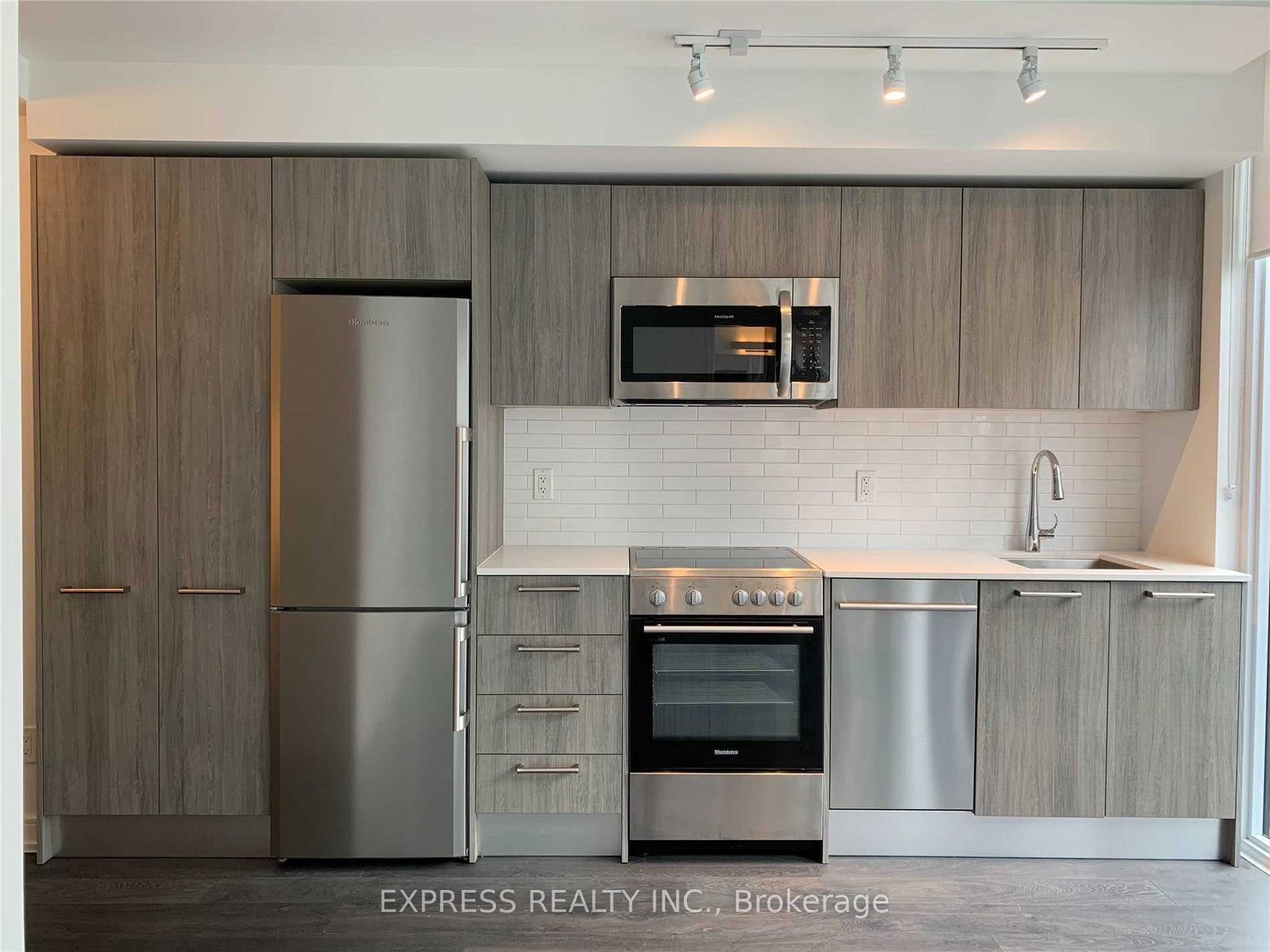 28-wellesley-street-toronto-toronto-ontario-c13687052