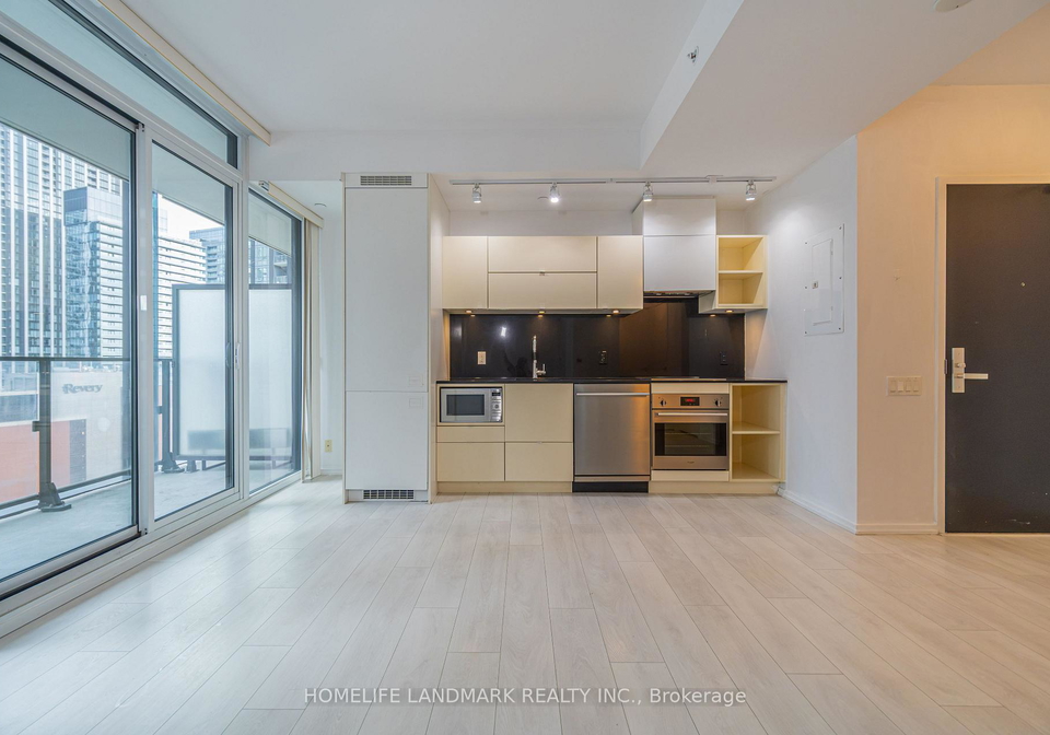 125-peter-street-toronto-toronto-ontario-c13687138