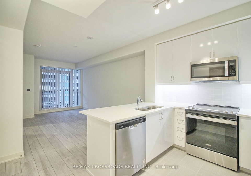 4955-yonge-street-toronto-north-york-ontario-c13687182