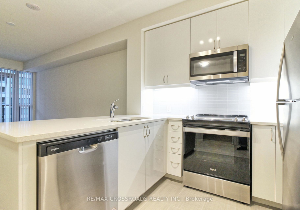4955-yonge-street-toronto-north-york-ontario-c13687182