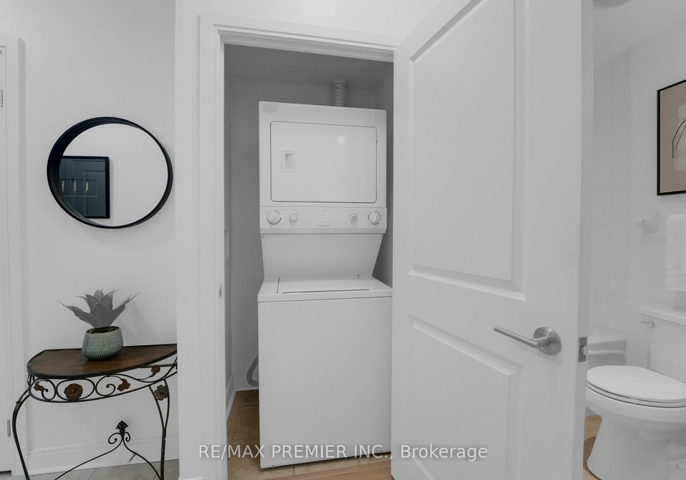 18-yorkville-avenue-toronto-toronto-ontario-c13687374