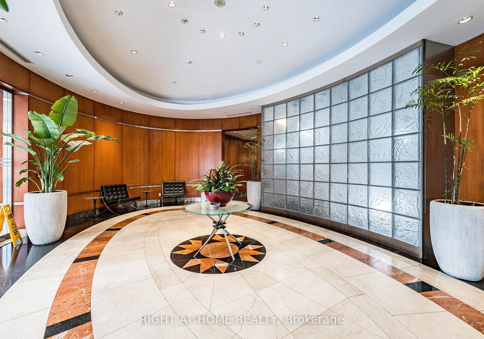 1121-bay-street-toronto-toronto-ontario-c13687670
