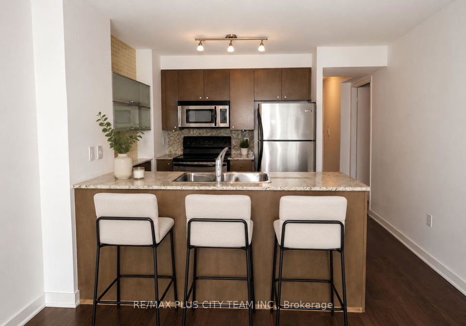 11-brunel-court-toronto-toronto-ontario-c13687916