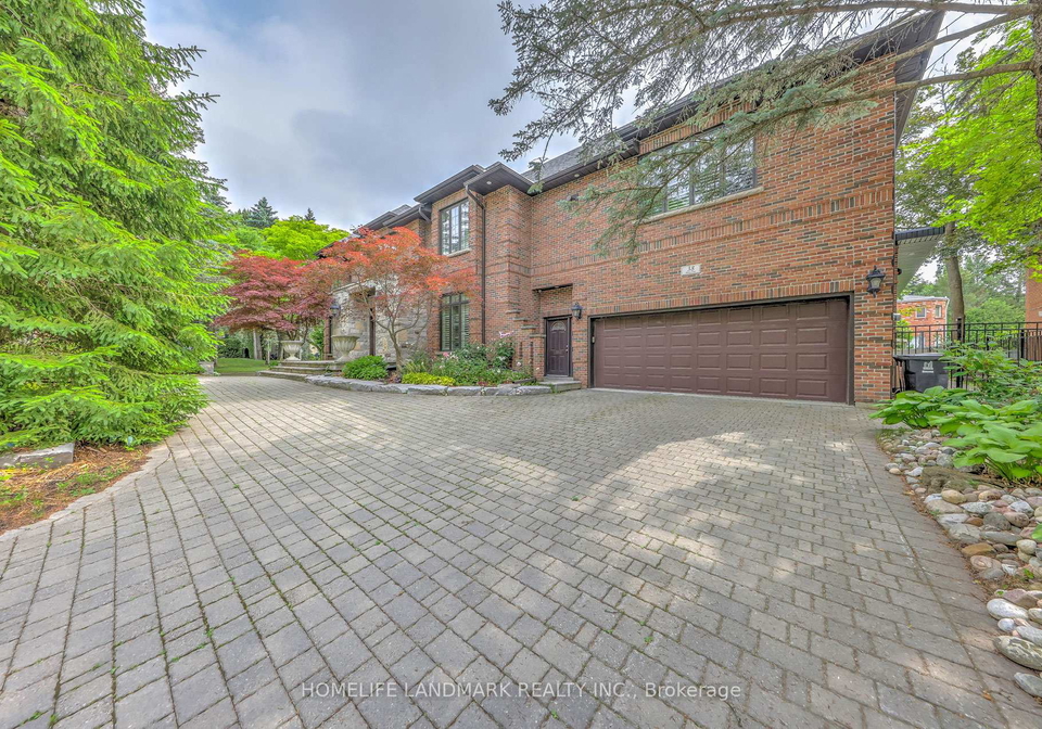 38-misty-crescent-toronto-north-york-ontario-c13688302