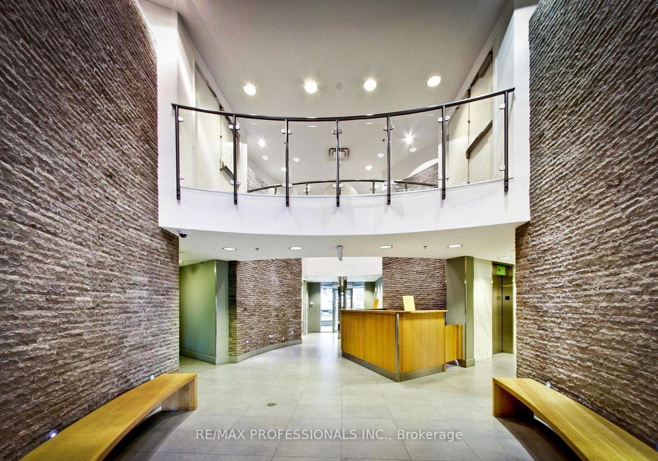 1-shaw-street-w-toronto-toronto-ontario-c13688312