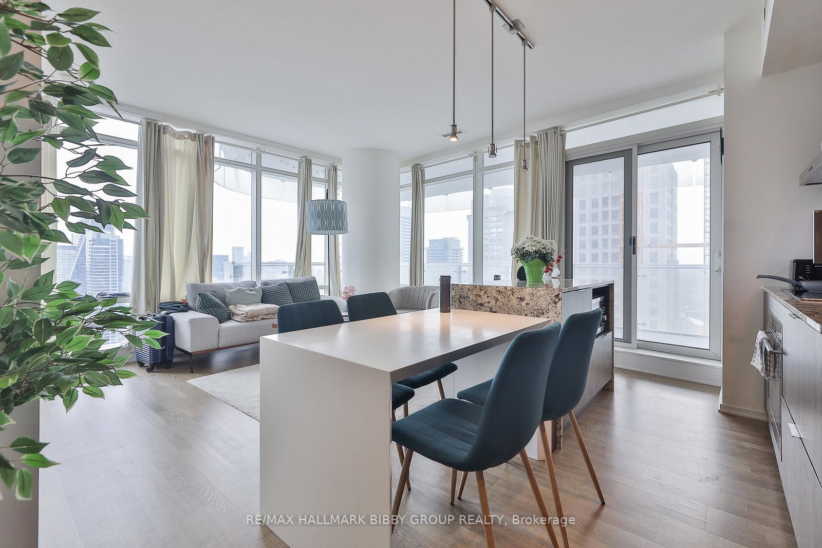 1-bloor-street-e-toronto-toronto-ontario-c13688362