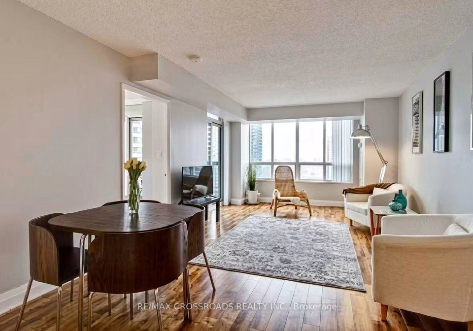 28-empress-avenue-toronto-north-york-ontario-c13688430
