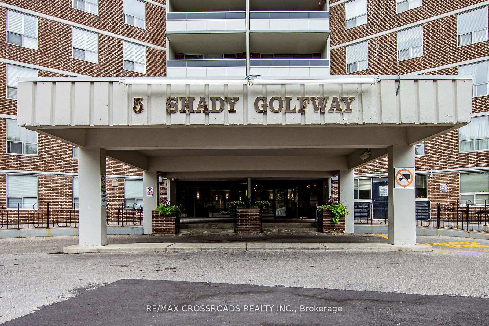 5-shady-golfway-sw-toronto-east-york-ontario-c13688432