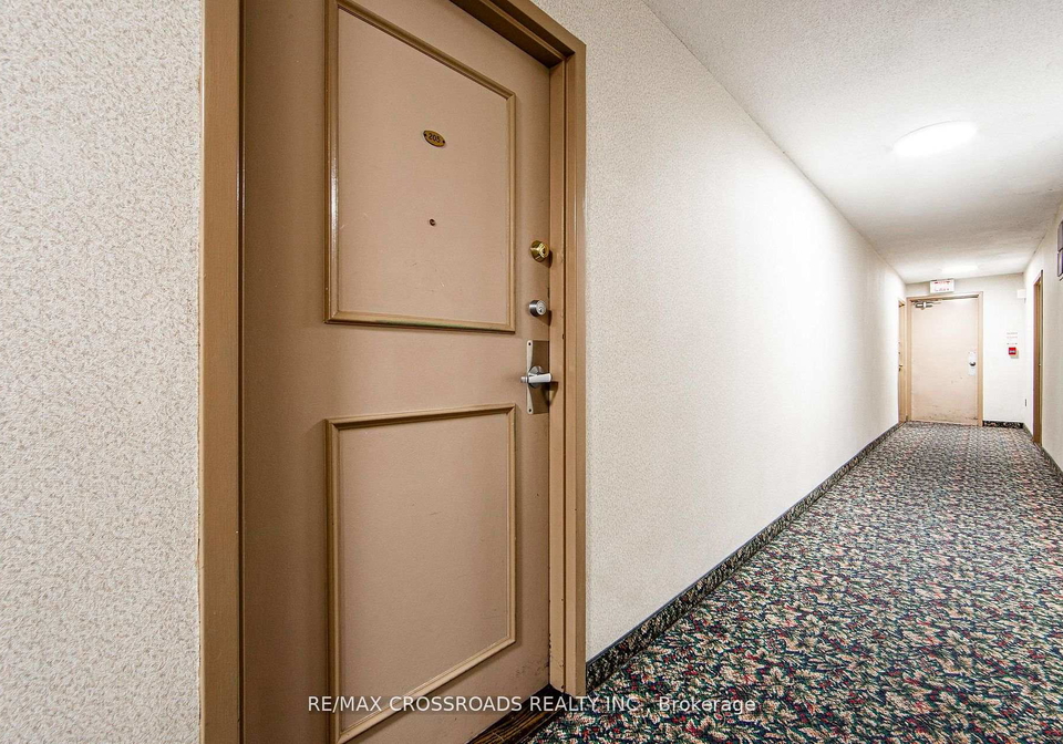 5-shady-golfway-sw-toronto-east-york-ontario-c13688432